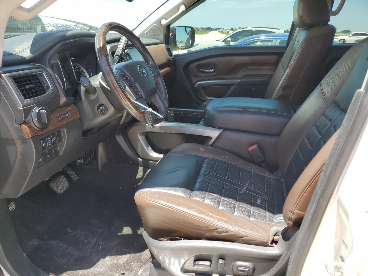 2017 Nissan Titan Sv - Image 7