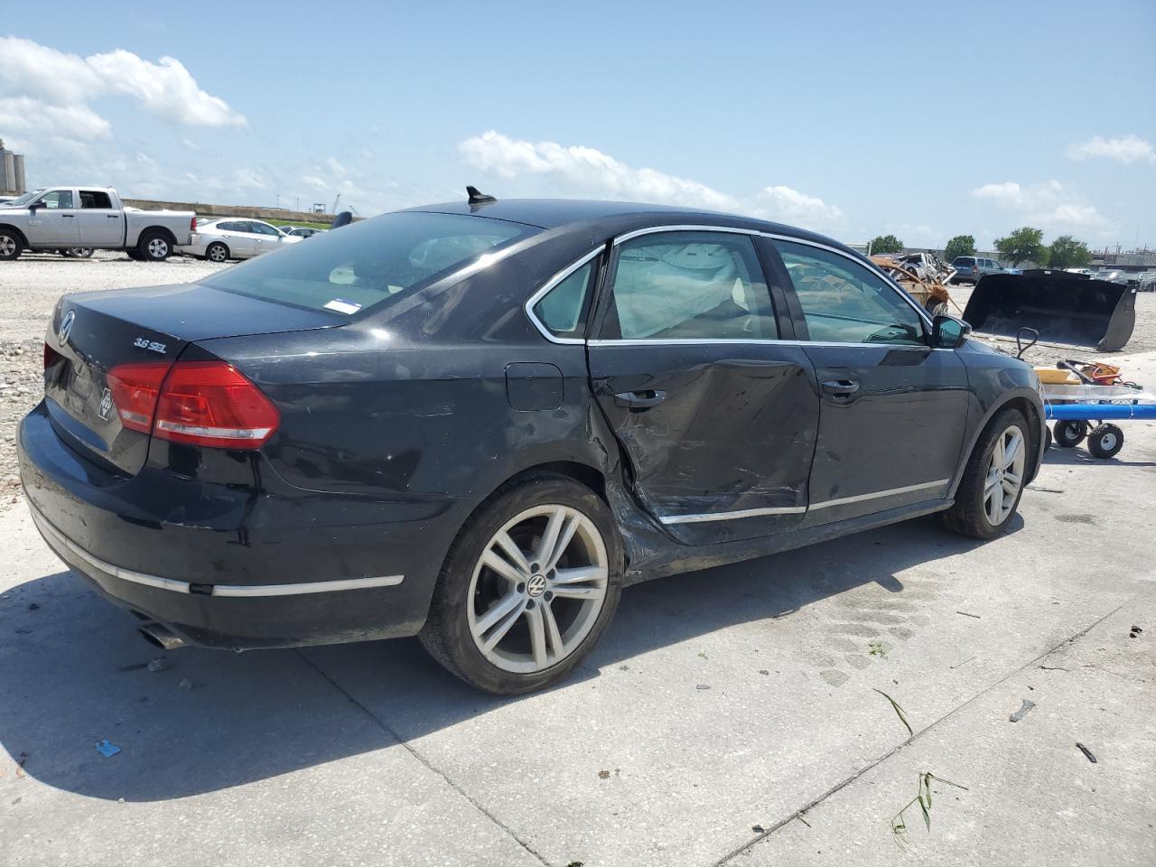 2013 Volkswagen Passat Sel - Фото 3