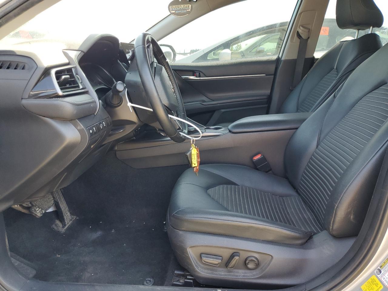 2021 Toyota Camry Se - Фото 7