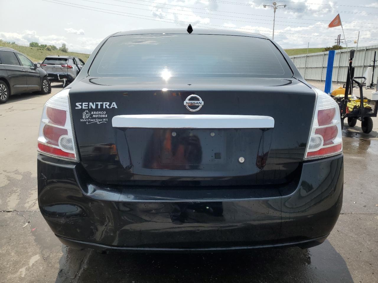 2010 Nissan Sentra 2.0 - Фото 6