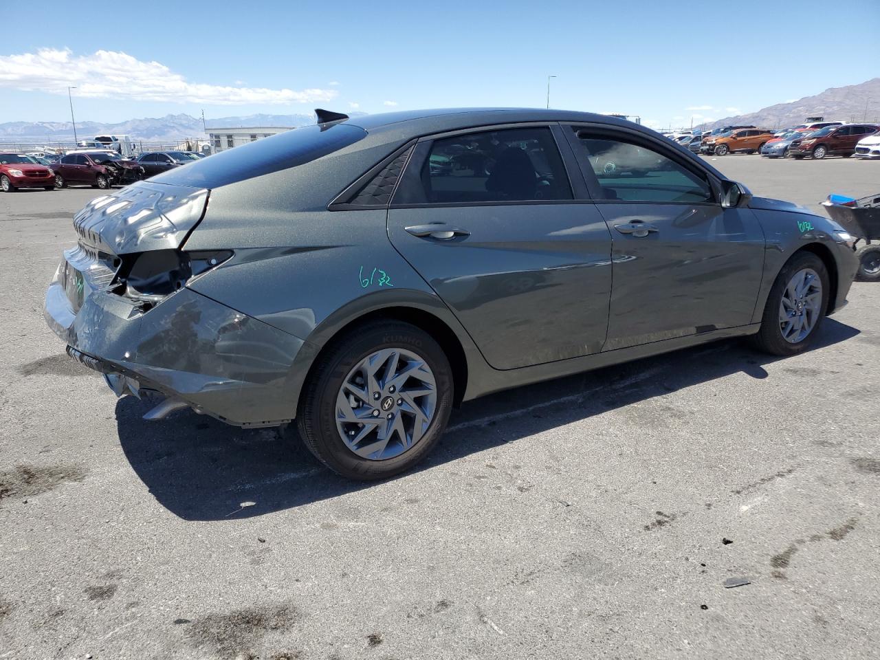 2024 Hyundai Elantra Sel - Фото 3