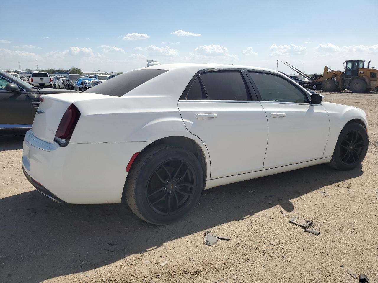 2015 Chrysler 300 S - Image 3