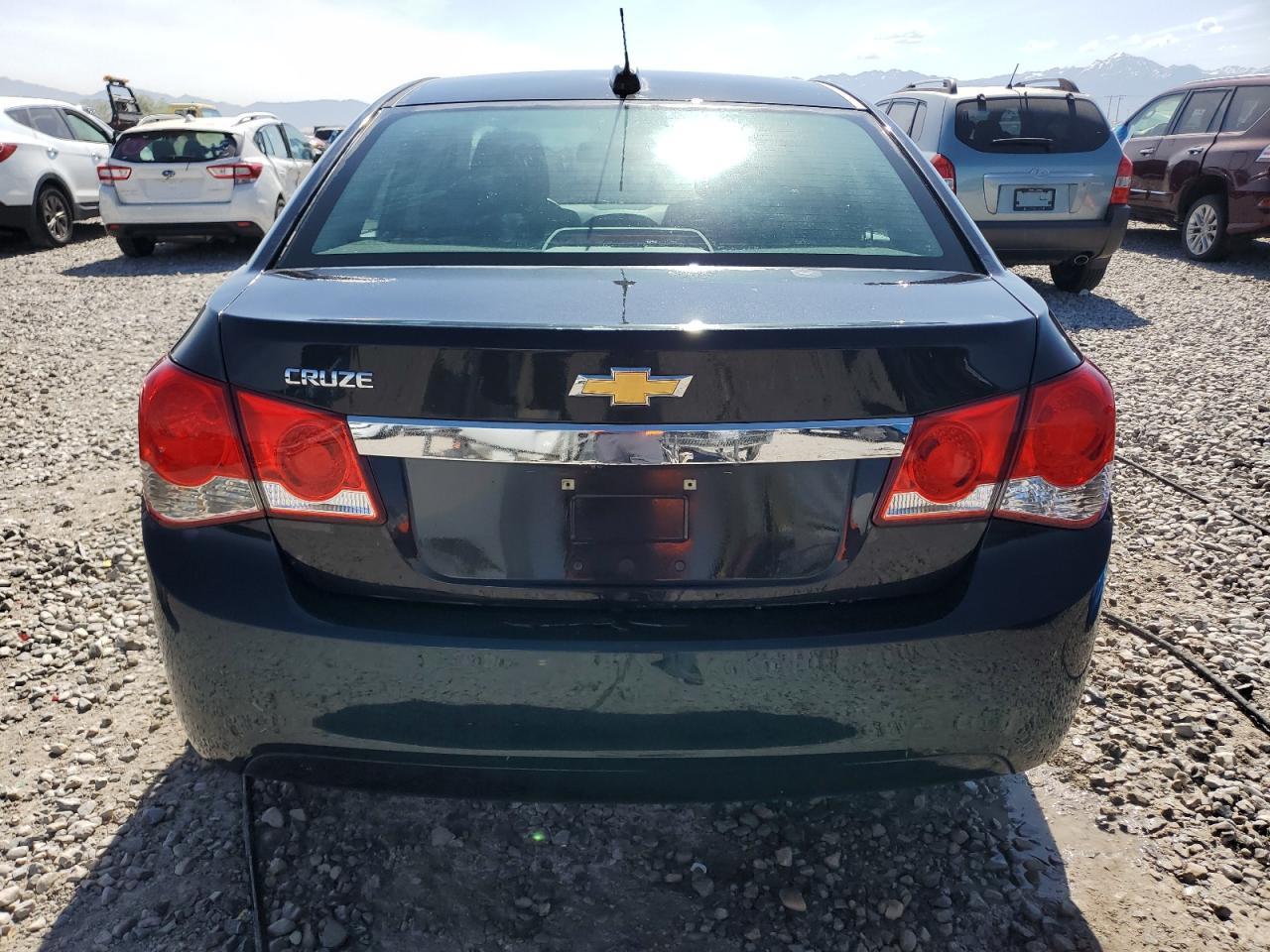 2015 Chevrolet Cruze Ls - Image 6