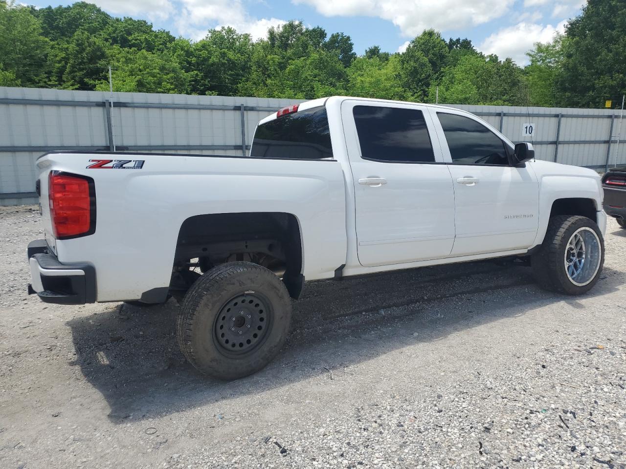 2018 Chevrolet Silverado Ld - Фото 3