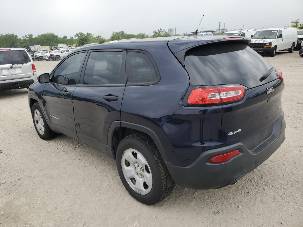 2014 Jeep Cherokee Sport - Image 2