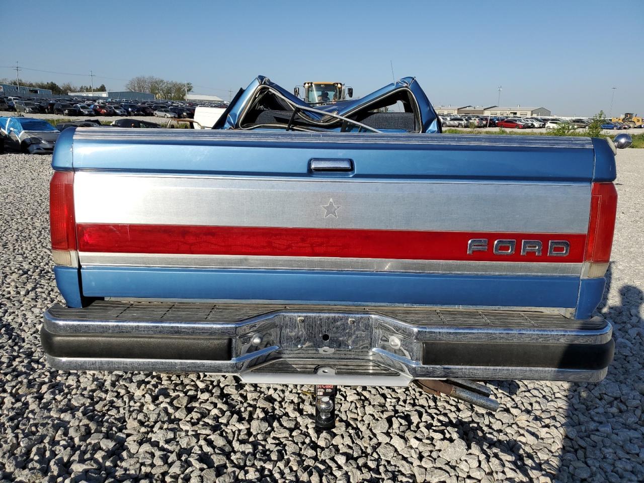 1988 Ford F250 - Image 6