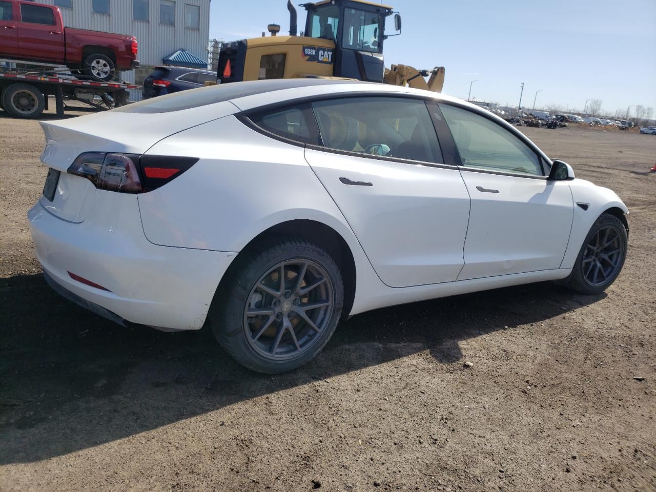 2023 Tesla Model 3 - Фото 3