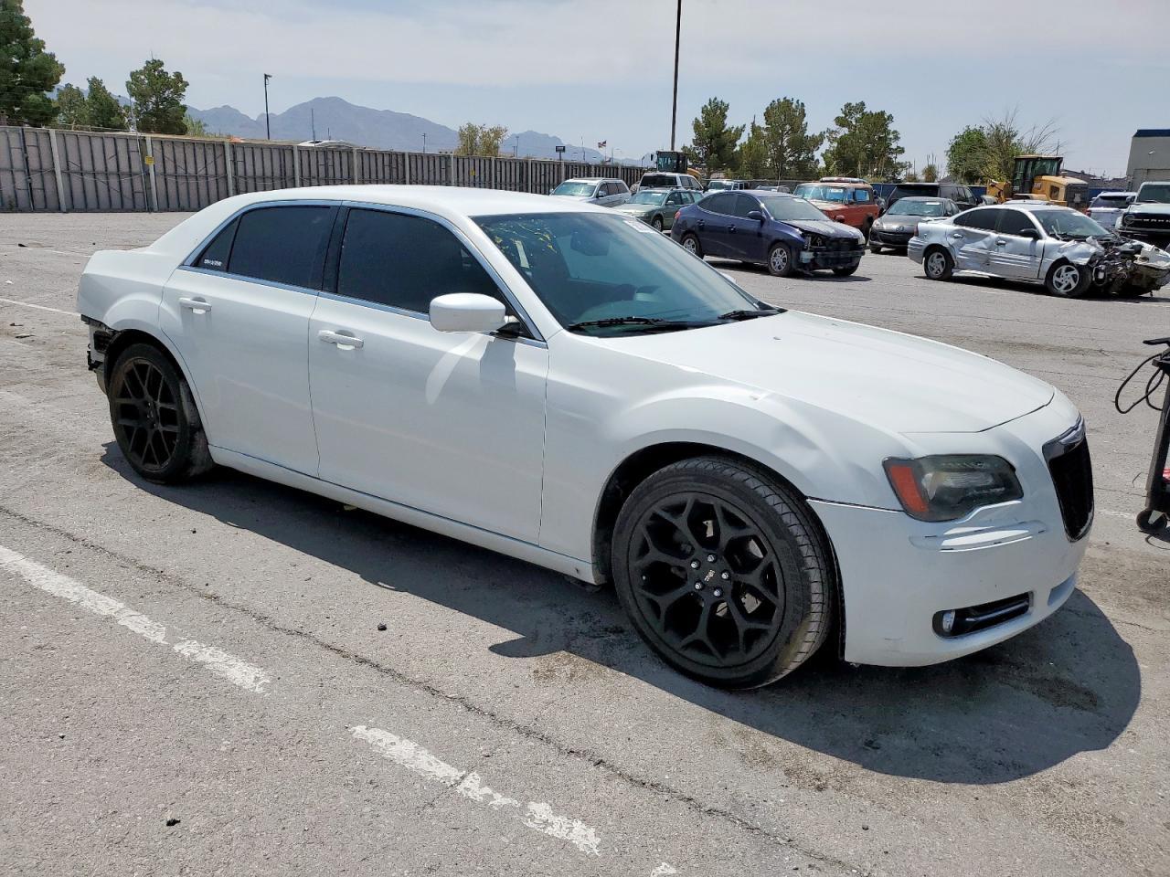 2013 Chrysler 300 S - Image 4