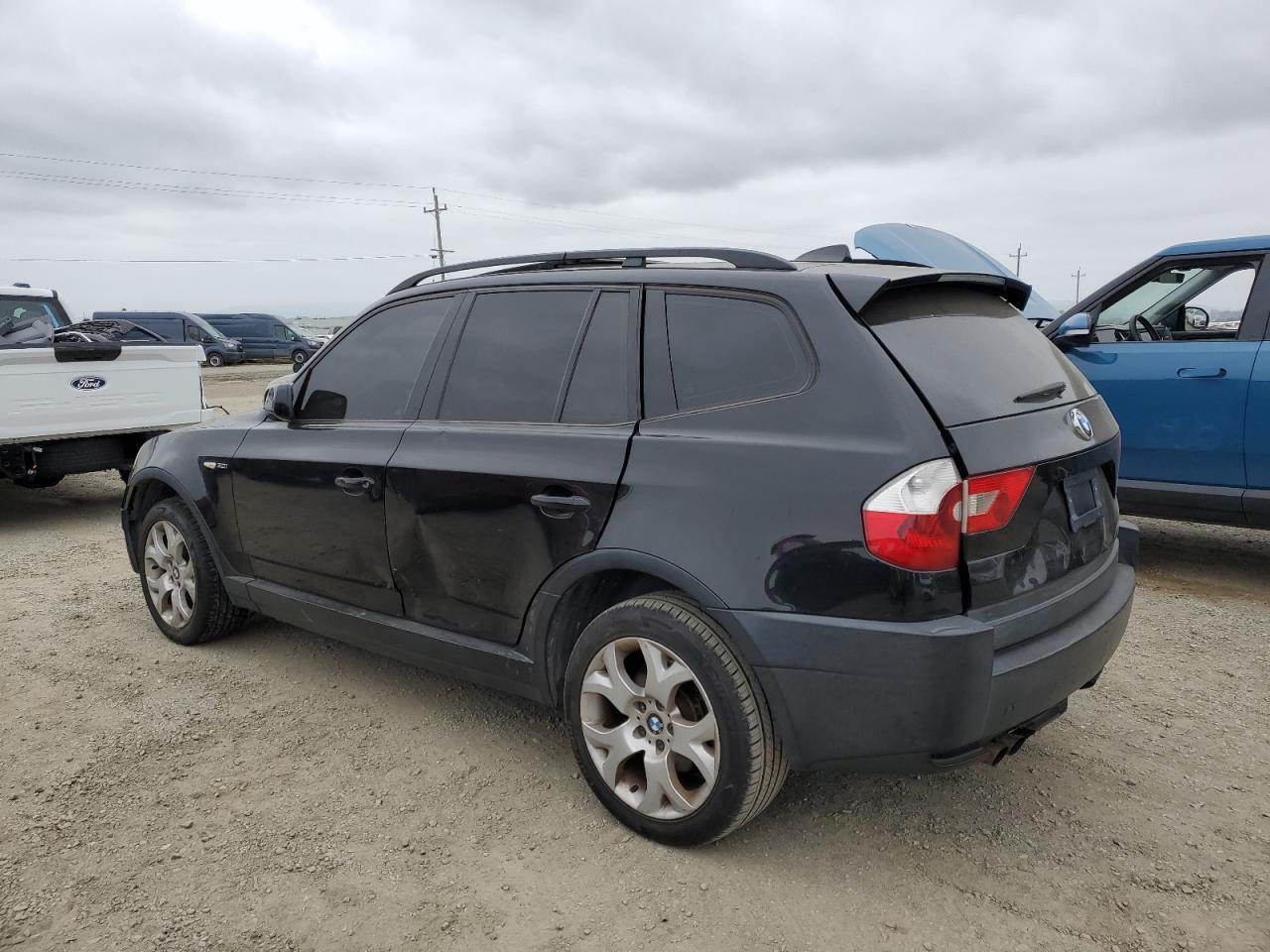 2005 BMW X3 3.0I - Image 2
