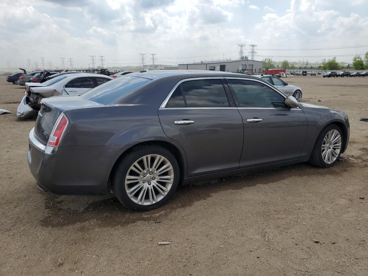 2014 Chrysler 300C - Image 3