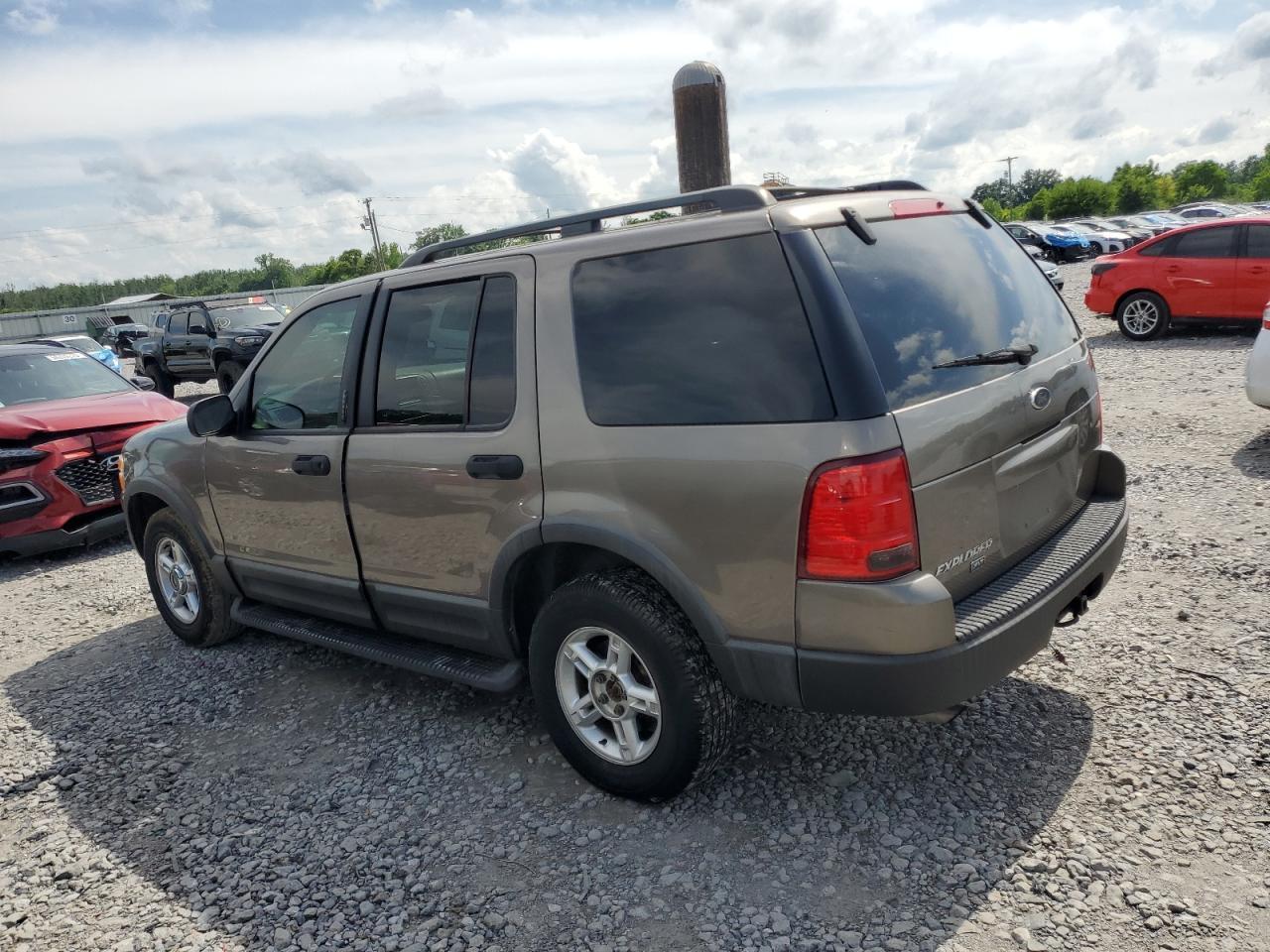 2003 Ford Explorer Xlt - Фото 2