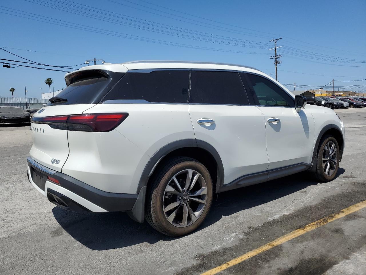 2022 Infiniti Qx60 Luxe - Фото 3