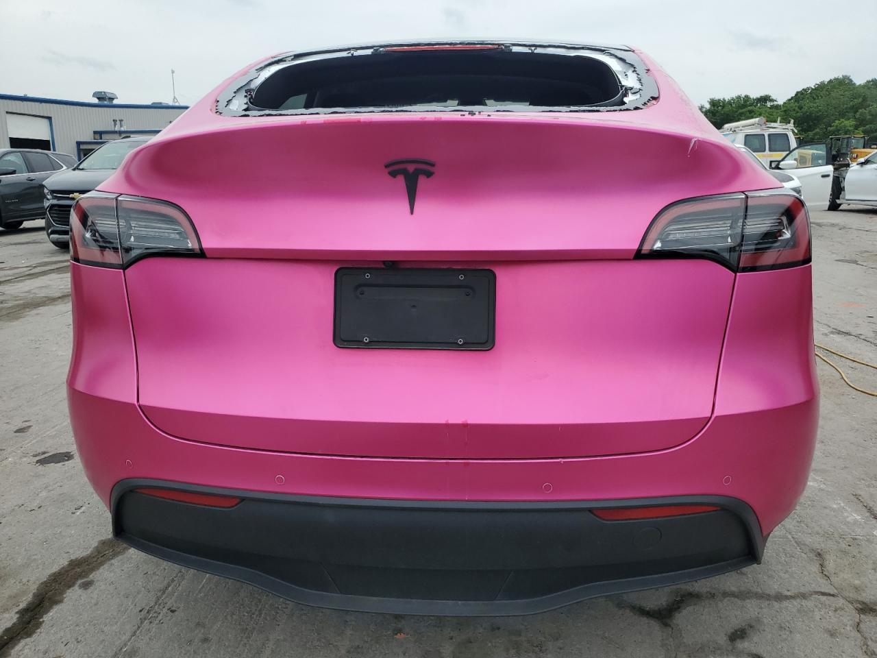 2022 Tesla Model Y - Фото 6