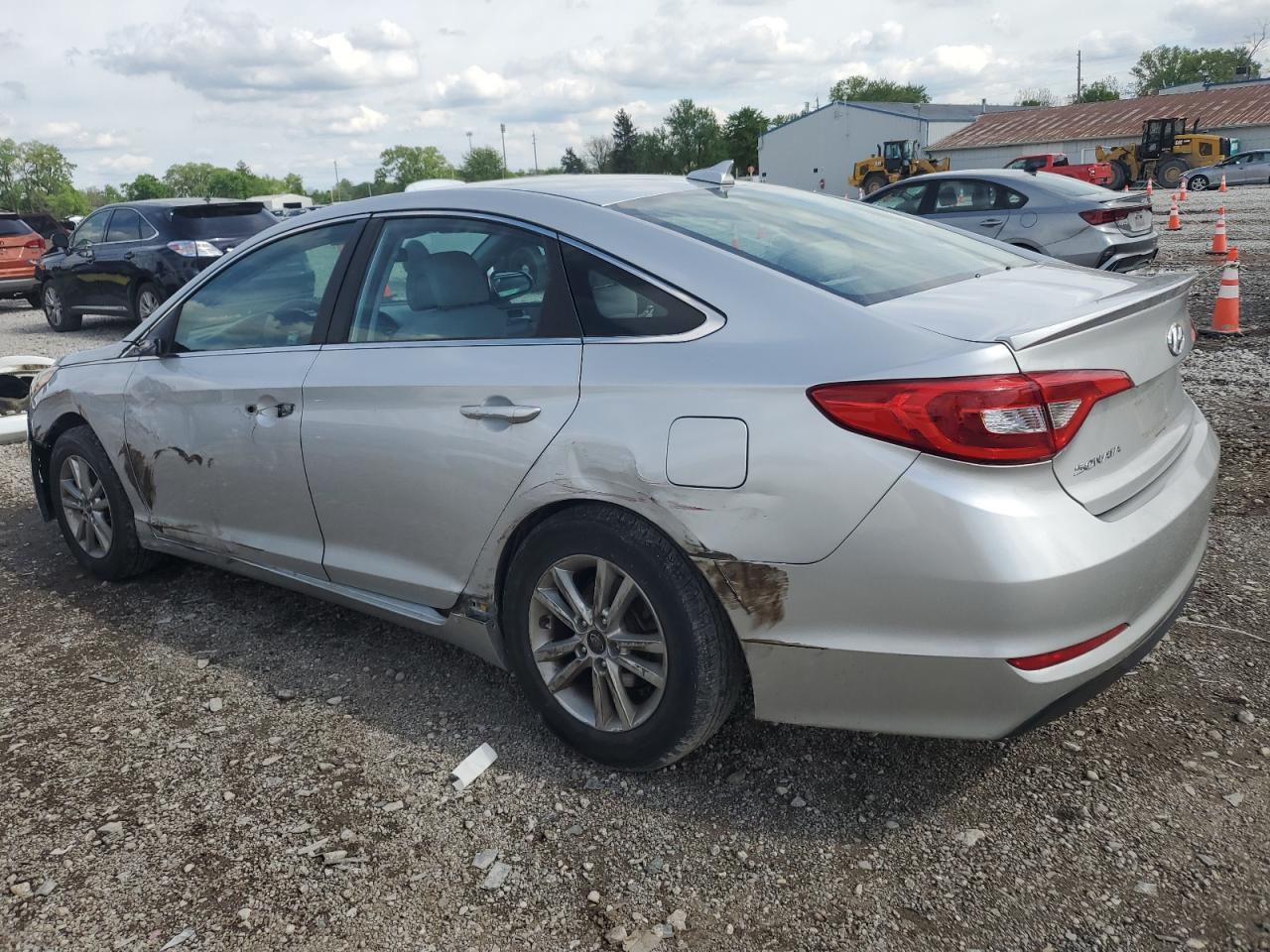 2017 Hyundai Sonata Se - Image 2