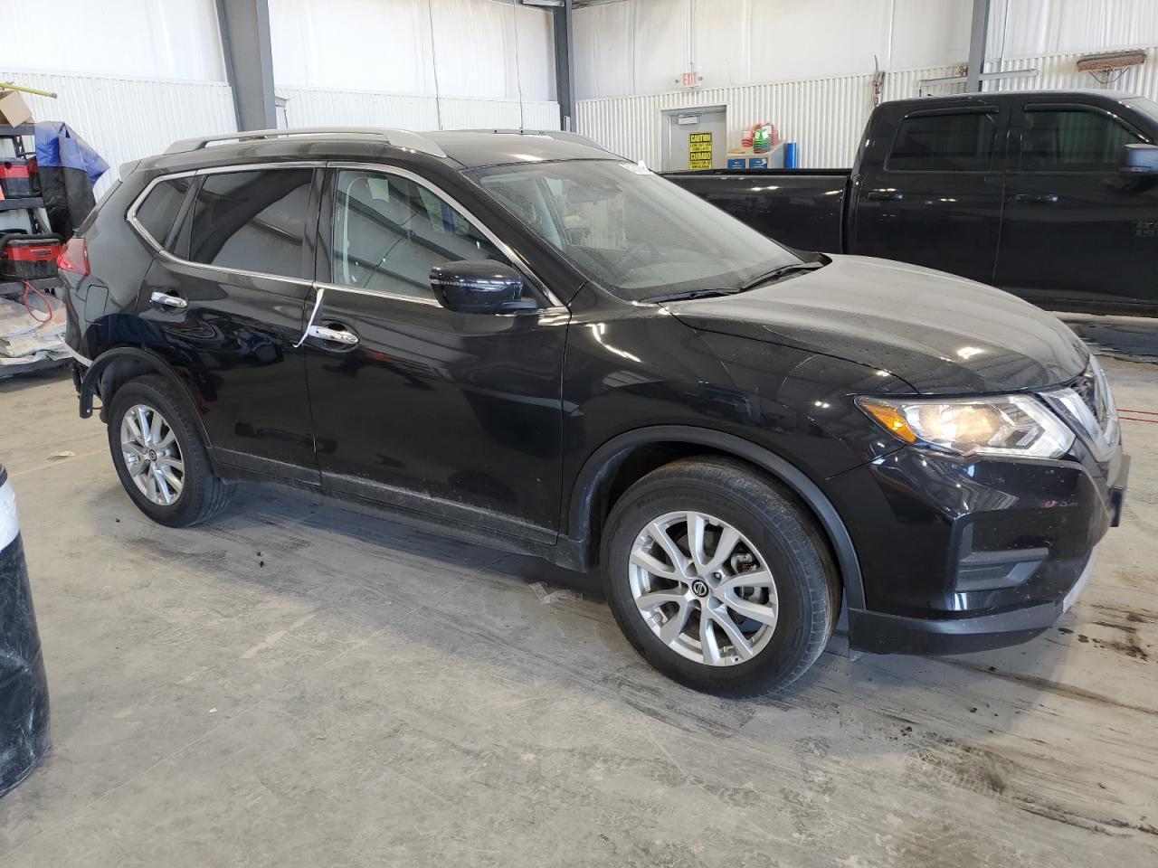 2020 Nissan Rogue S - Фото 4