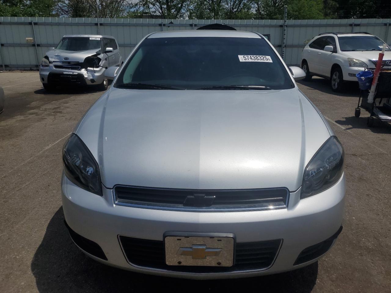 2011 Chevrolet Impala Lt - Image 5