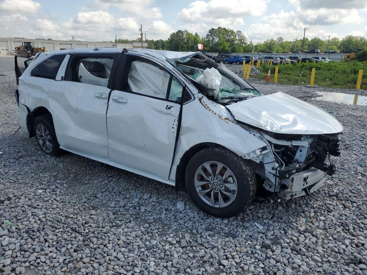 2025 Toyota Sienna Xle - Фото 4