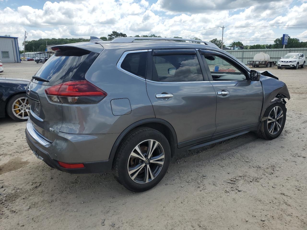 2019 Nissan Rogue Sv - Фото 3