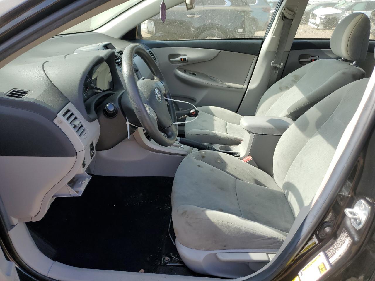 2013 Toyota Corolla Base - Фото 7