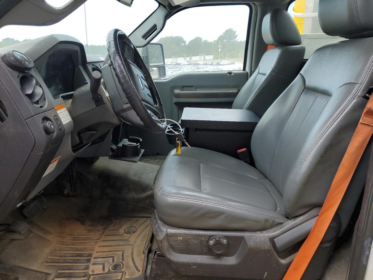 2015 Ford F450 Super Duty - Фото 7