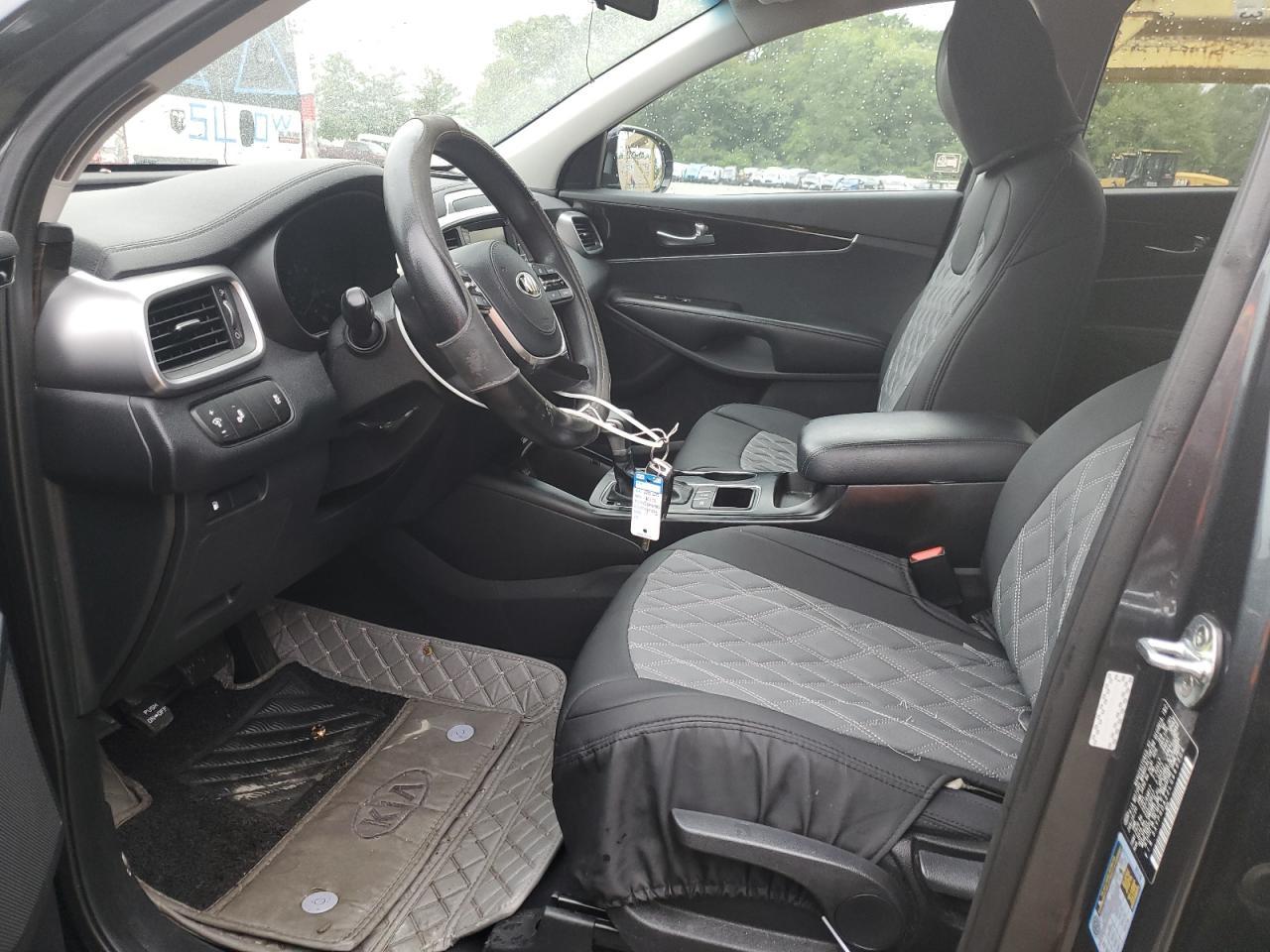 2020 Kia Sorento L - Image 7