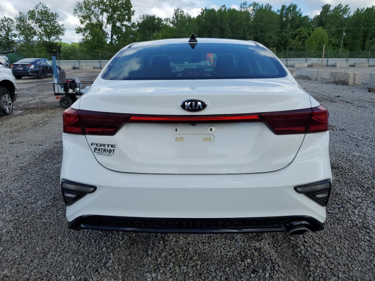 2019 Kia Forte Lxs - Image 6