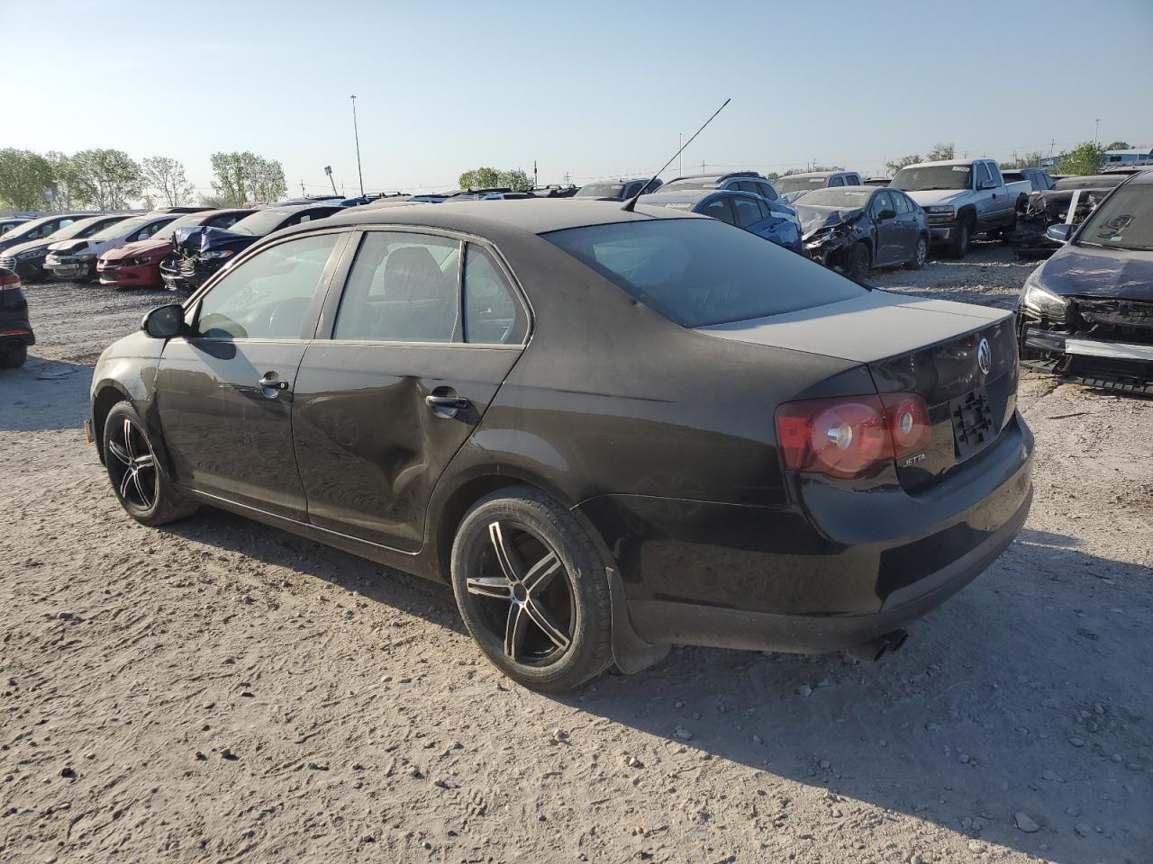 2010 Volkswagen Jetta Se - Фото 2