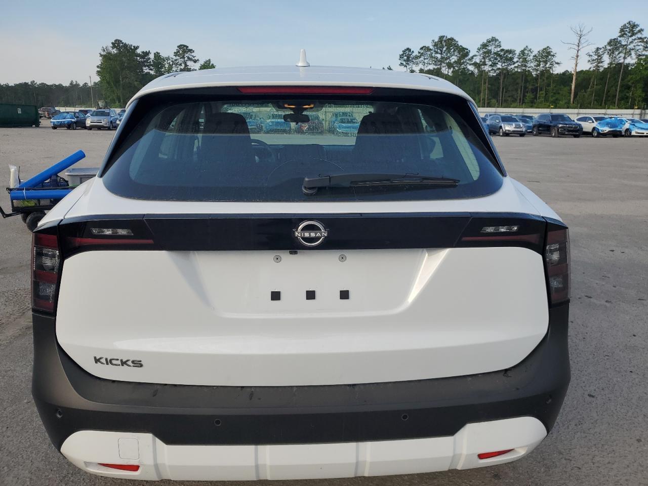 2025 Nissan Kicks S - Фото 6