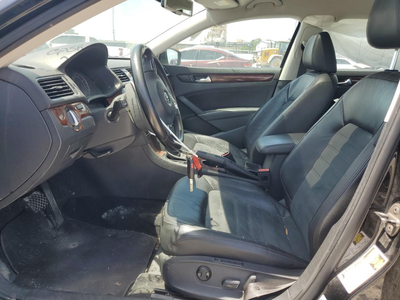 2013 Volkswagen Passat Sel - Фото 7