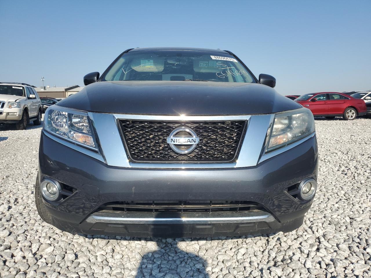 2013 Nissan Pathfinder S - Image 5