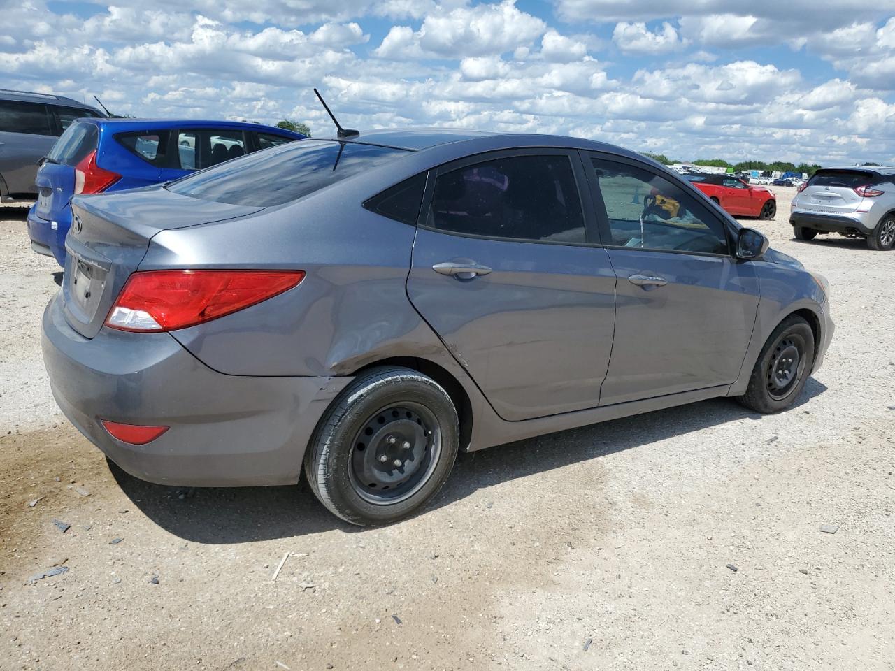 2016 Hyundai Accent Se - Фото 3