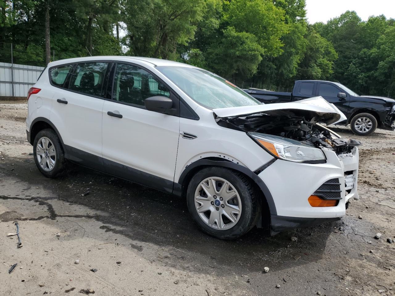 2013 Ford Escape S - Фото 4