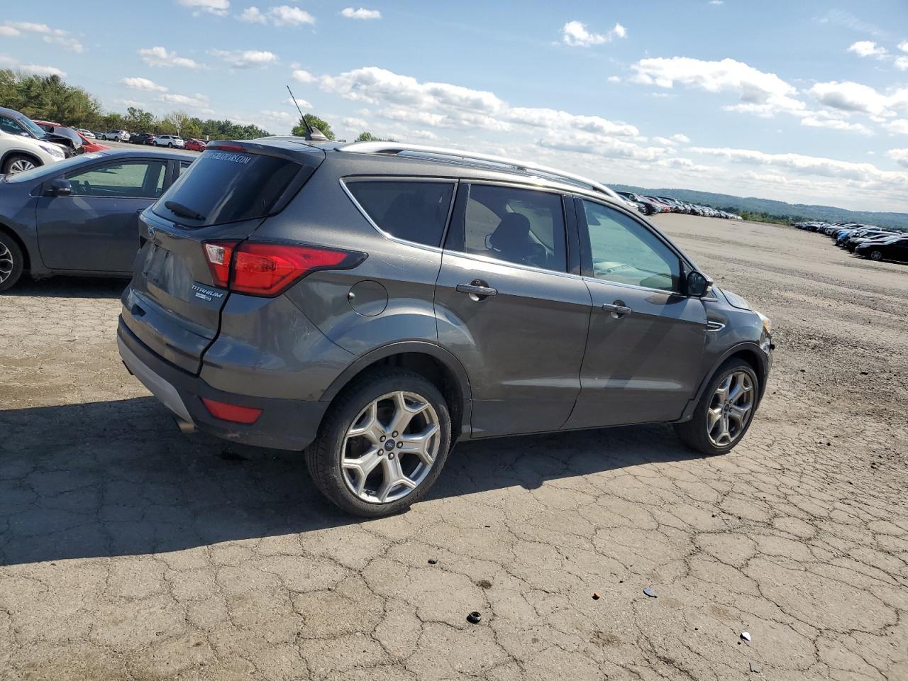 2019 Ford Escape Titanium - Фото 3