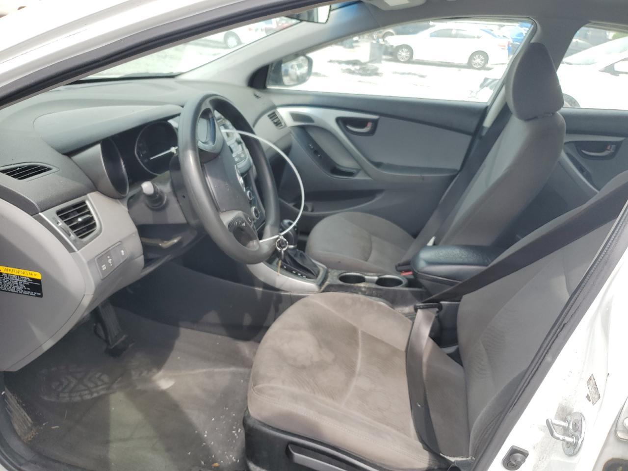 2014 Hyundai Elantra Se - Image 7