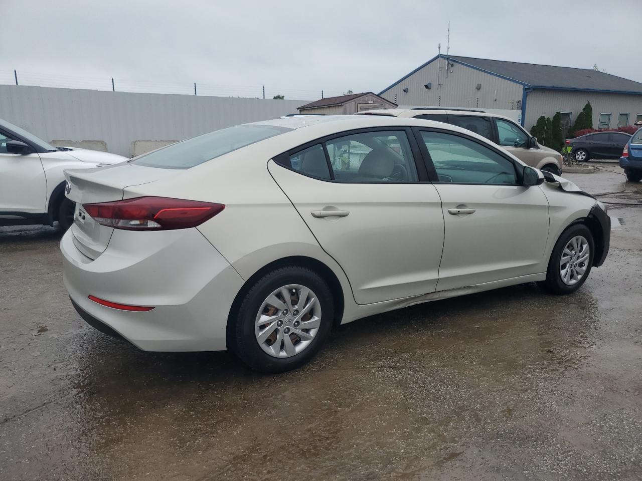 2018 Hyundai Elantra Se - Image 3