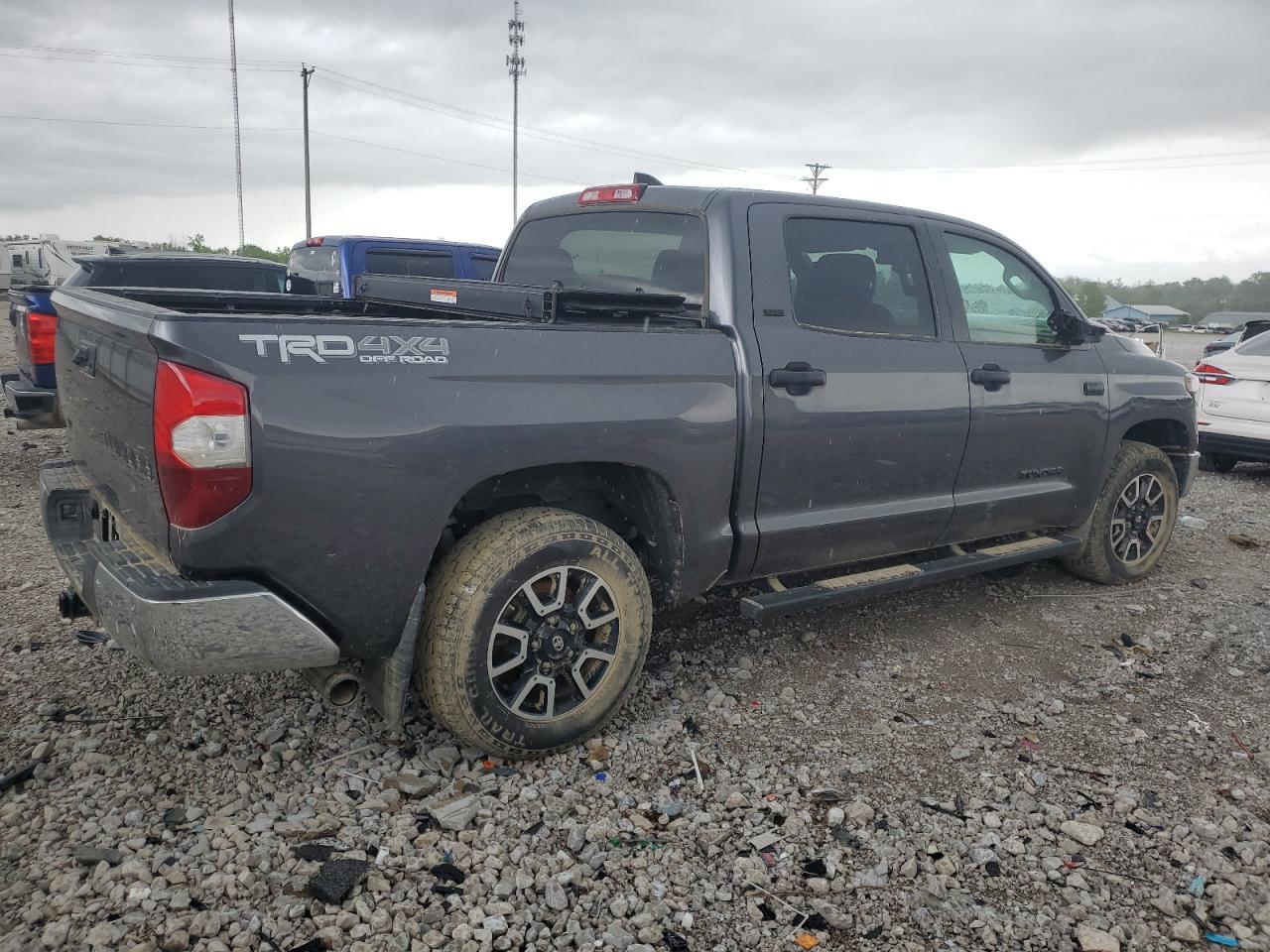 2020 Toyota Tundra Crewmax Sr5 - Фото 3