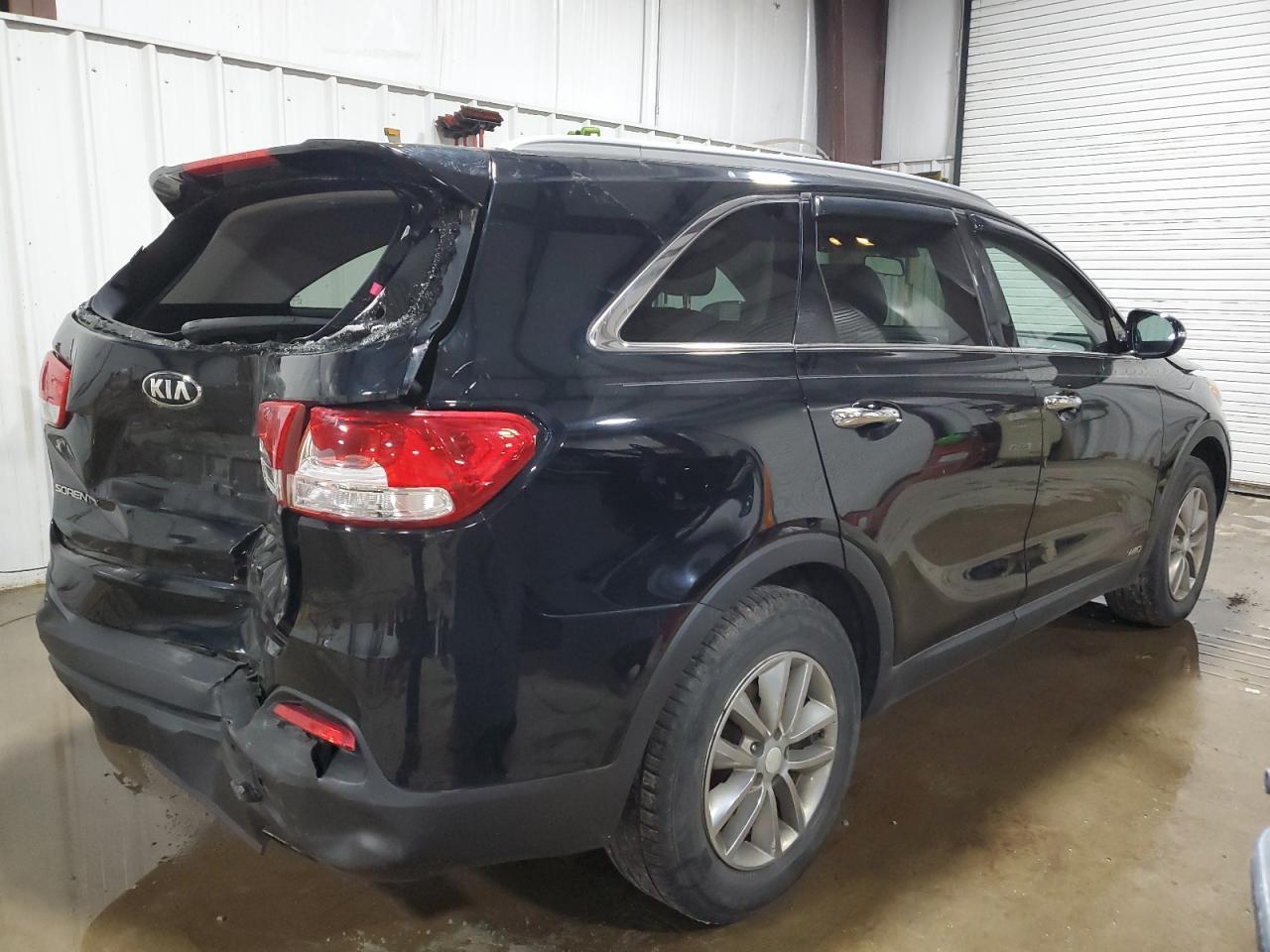 2016 Kia Sorento Lx - Image 3
