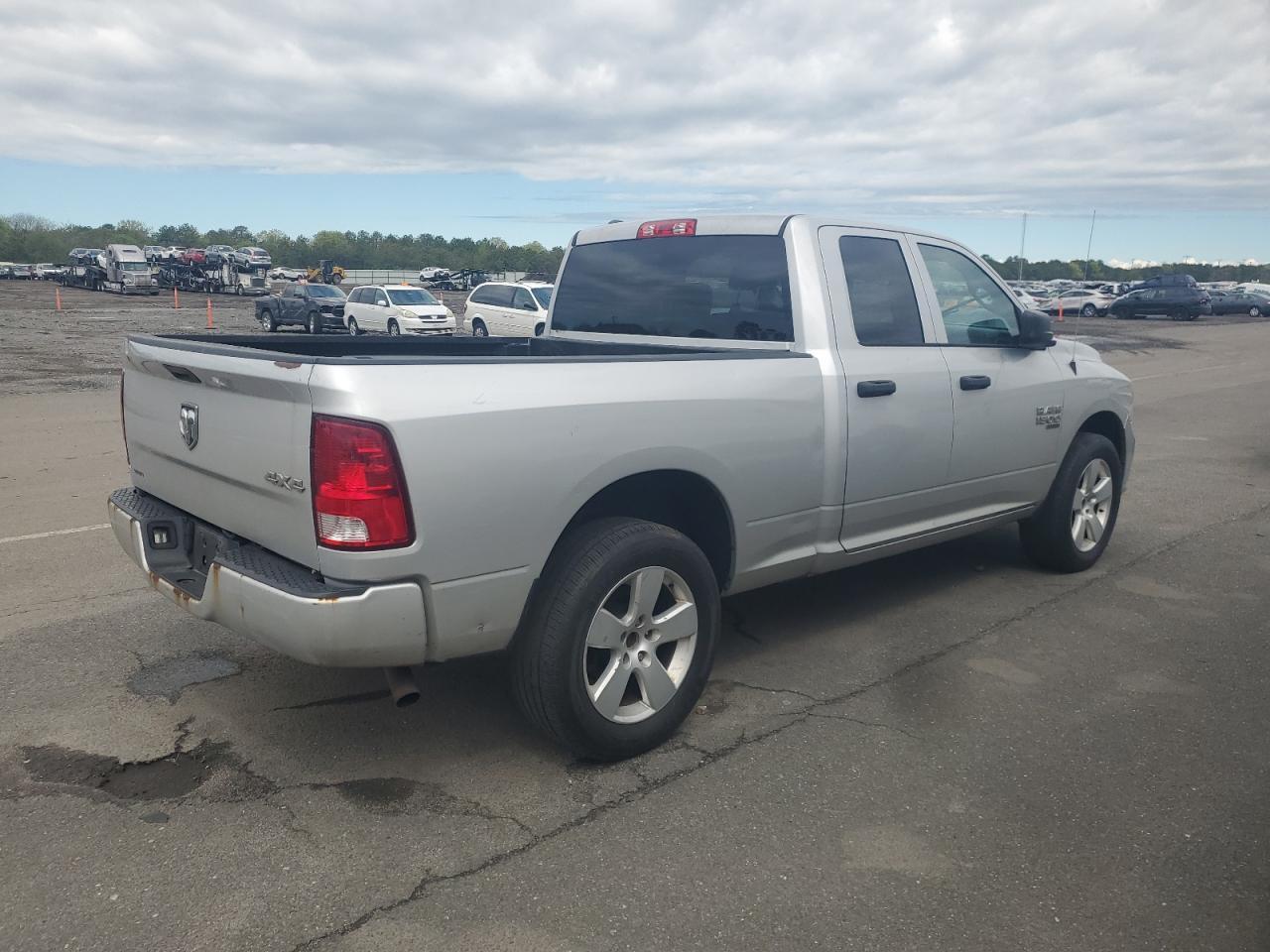 2019 Ram 1500 Classic Tradesman - Image 3