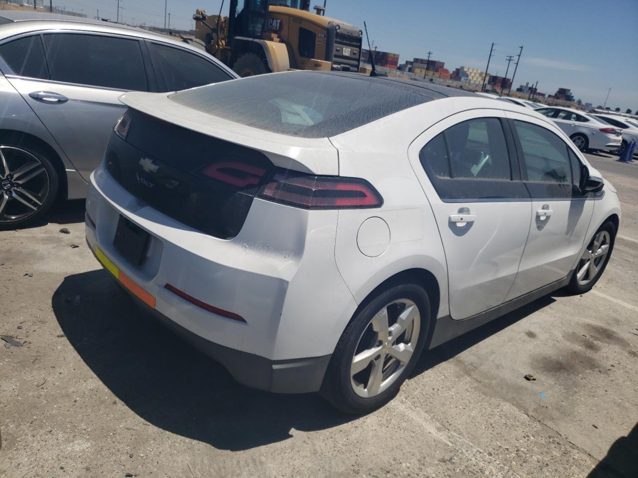 2012 Chevrolet Volt - Image 3