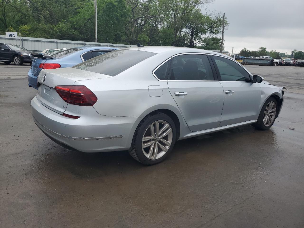 2018 Volkswagen Passat Se - Фото 3