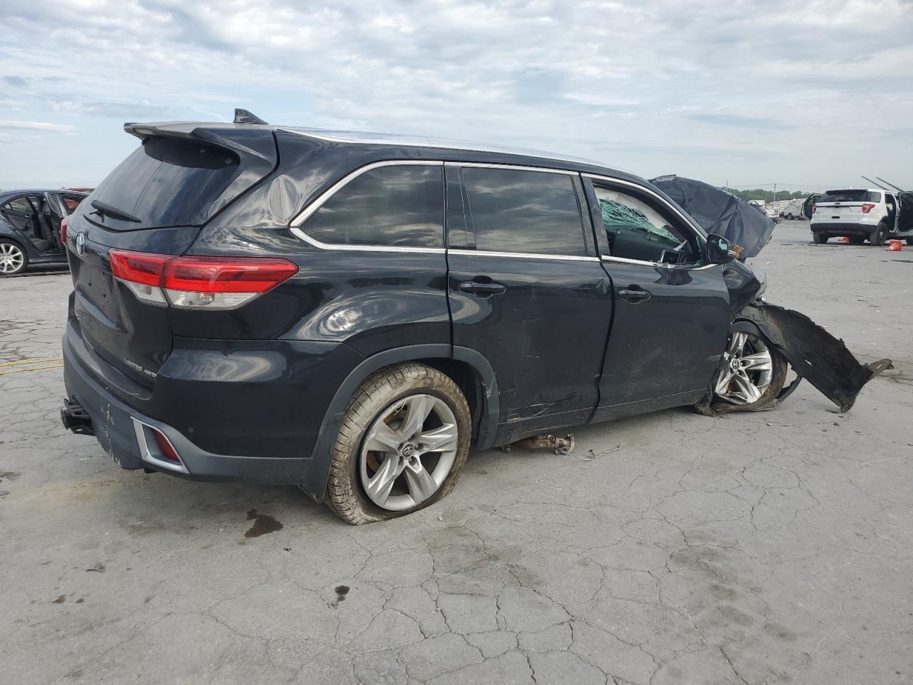 2017 Toyota Highlander Limited - Фото 3