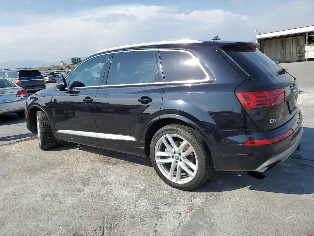 2017 Audi Q7 Prestige - Image 2