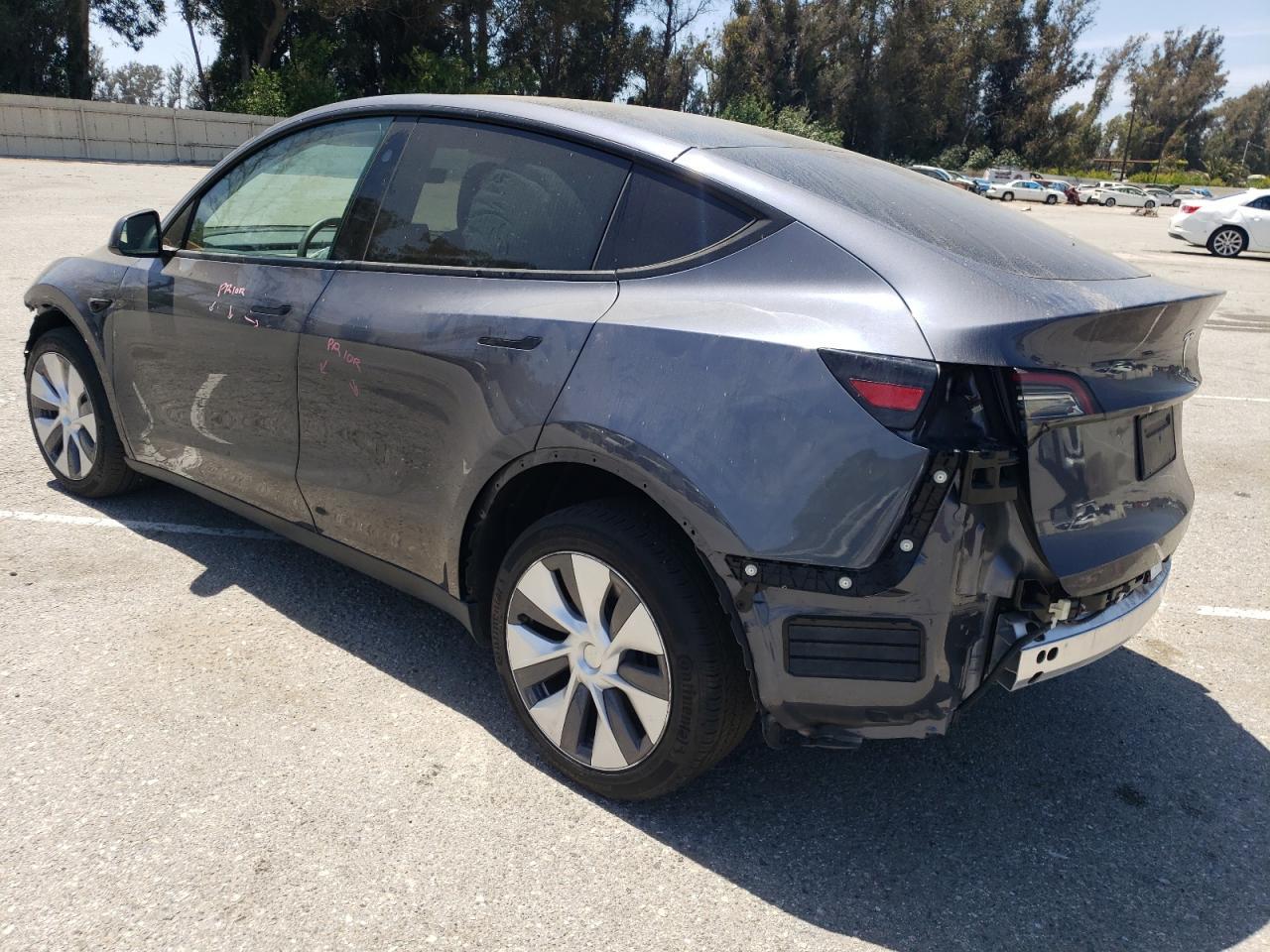 2023 Tesla Model Y - Фото 2