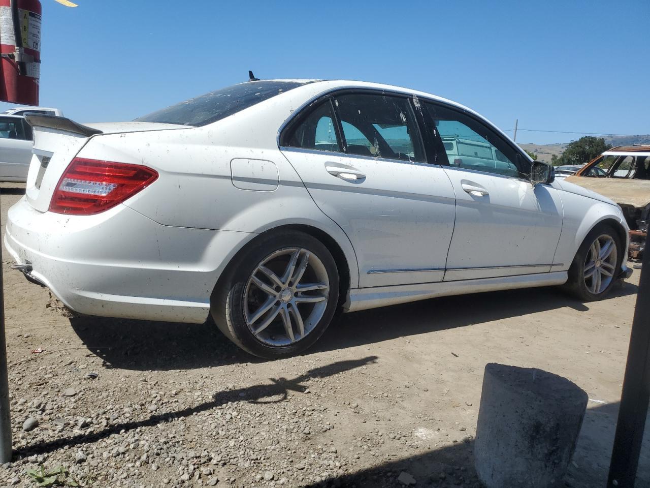 2013 Mercedes-Benz C 250 - Image 3