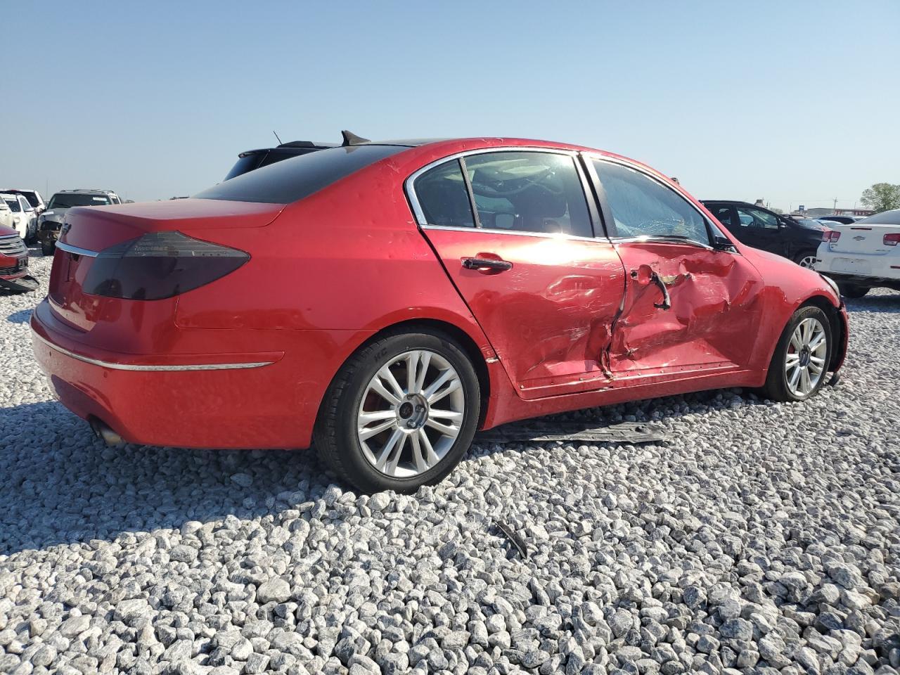 2010 Hyundai Genesis - Фото 3