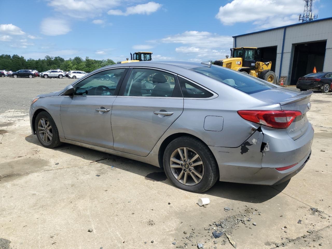 2017 Hyundai Sonata Se - Image 2