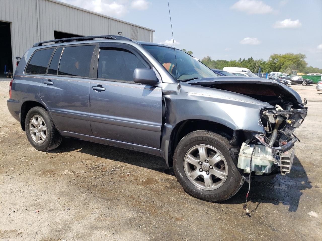 2005 Toyota Highlander Limited - Image 4