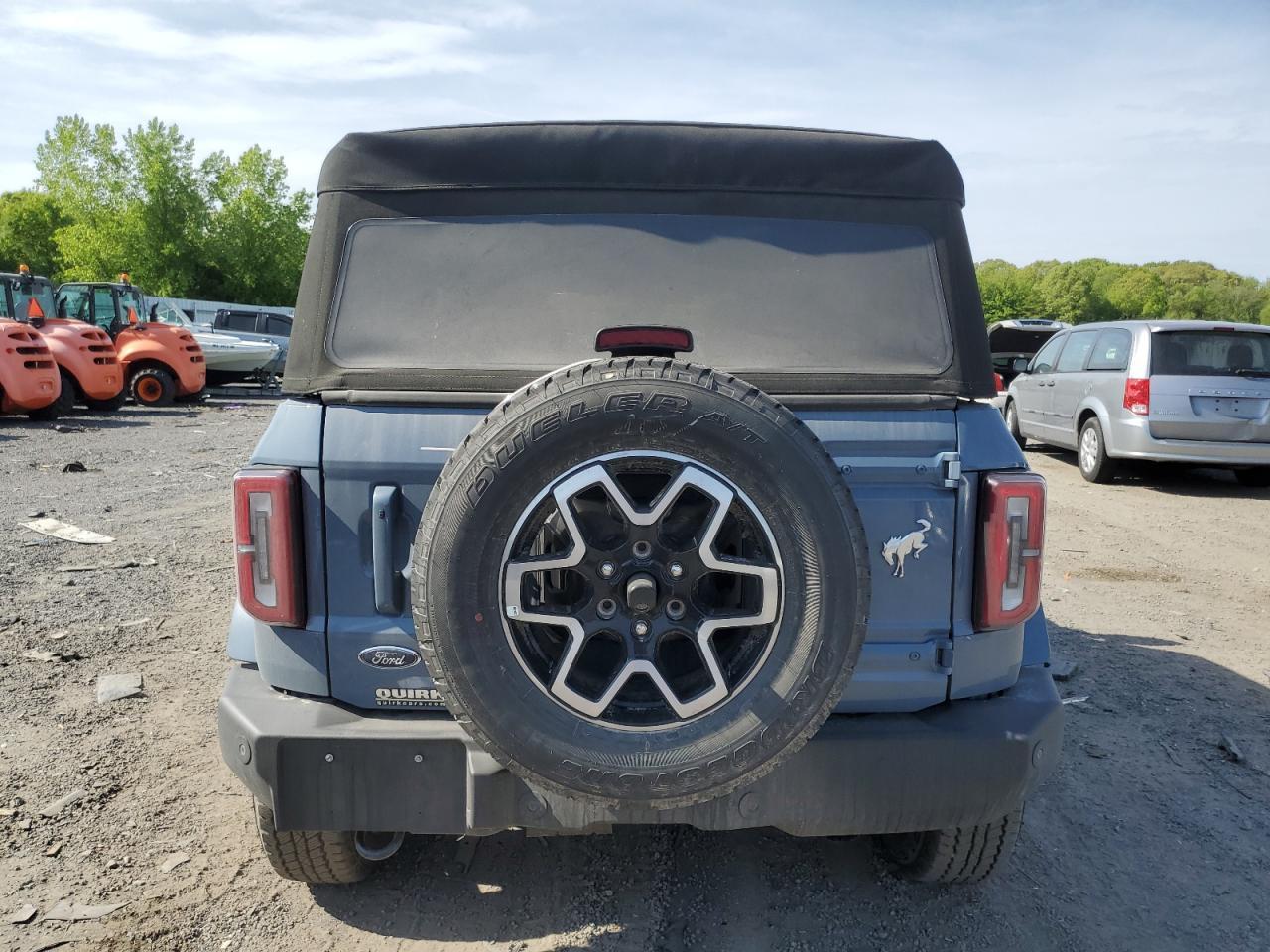 2025 Ford Bronco Outer Banks - Фото 6