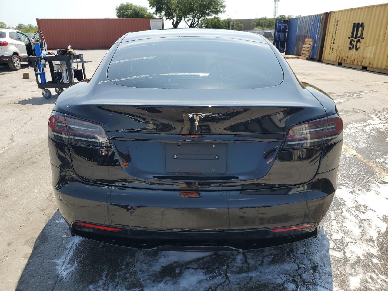 2022 Tesla Model S - Фото 6