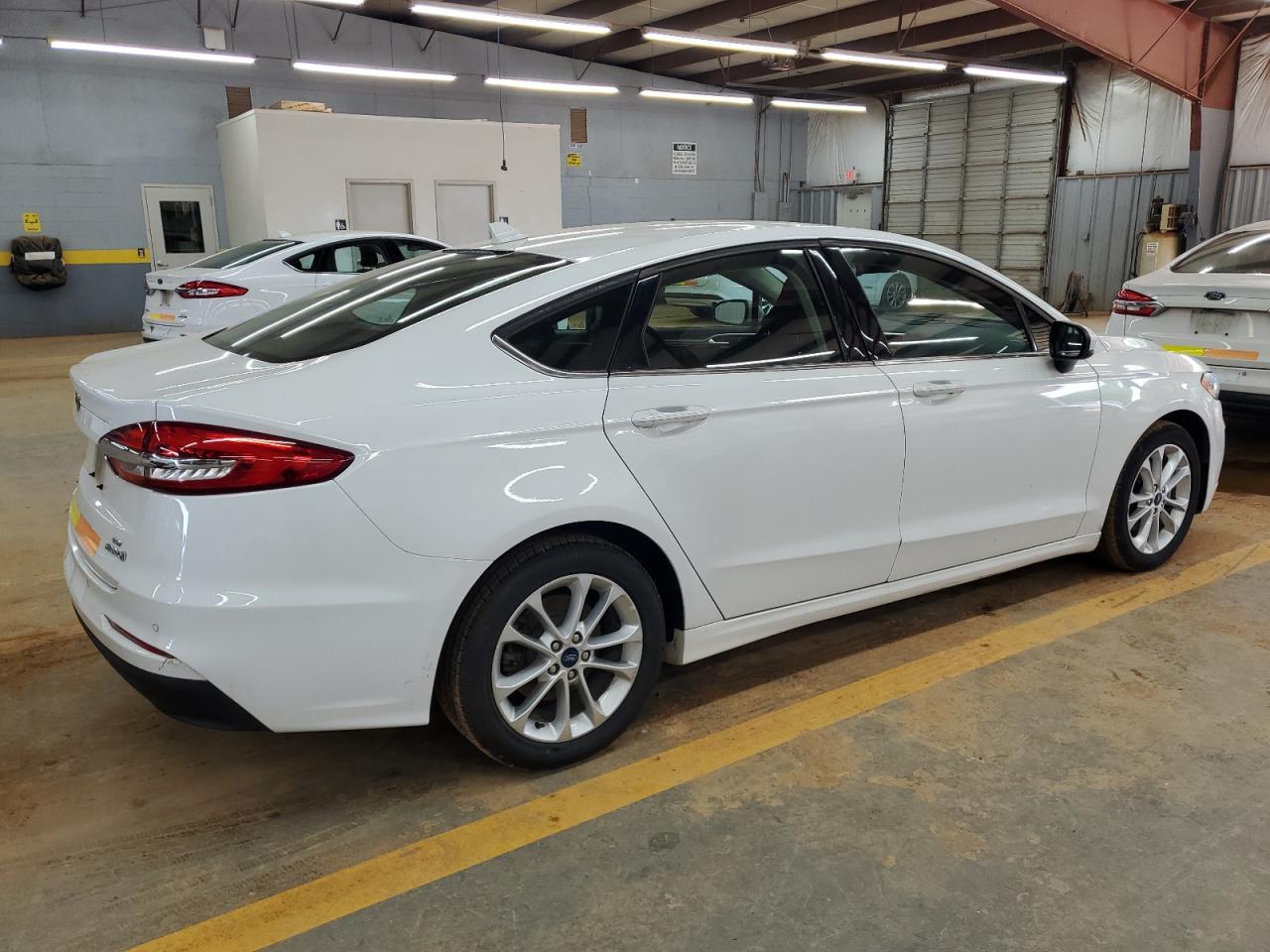 2019 Ford Fusion Se - Фото 3